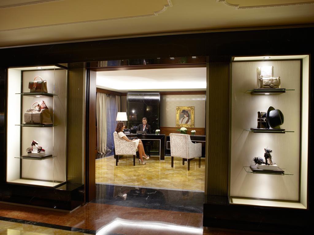 Baglioni Hotel Carlton - The Leading Hotels Of The World Milano Exteriör bild