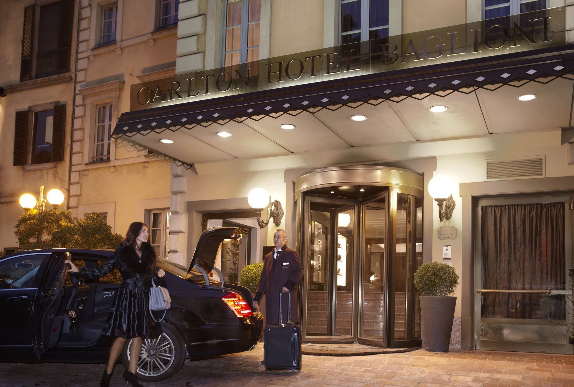 Baglioni Hotel Carlton - The Leading Hotels Of The World Milano Exteriör bild