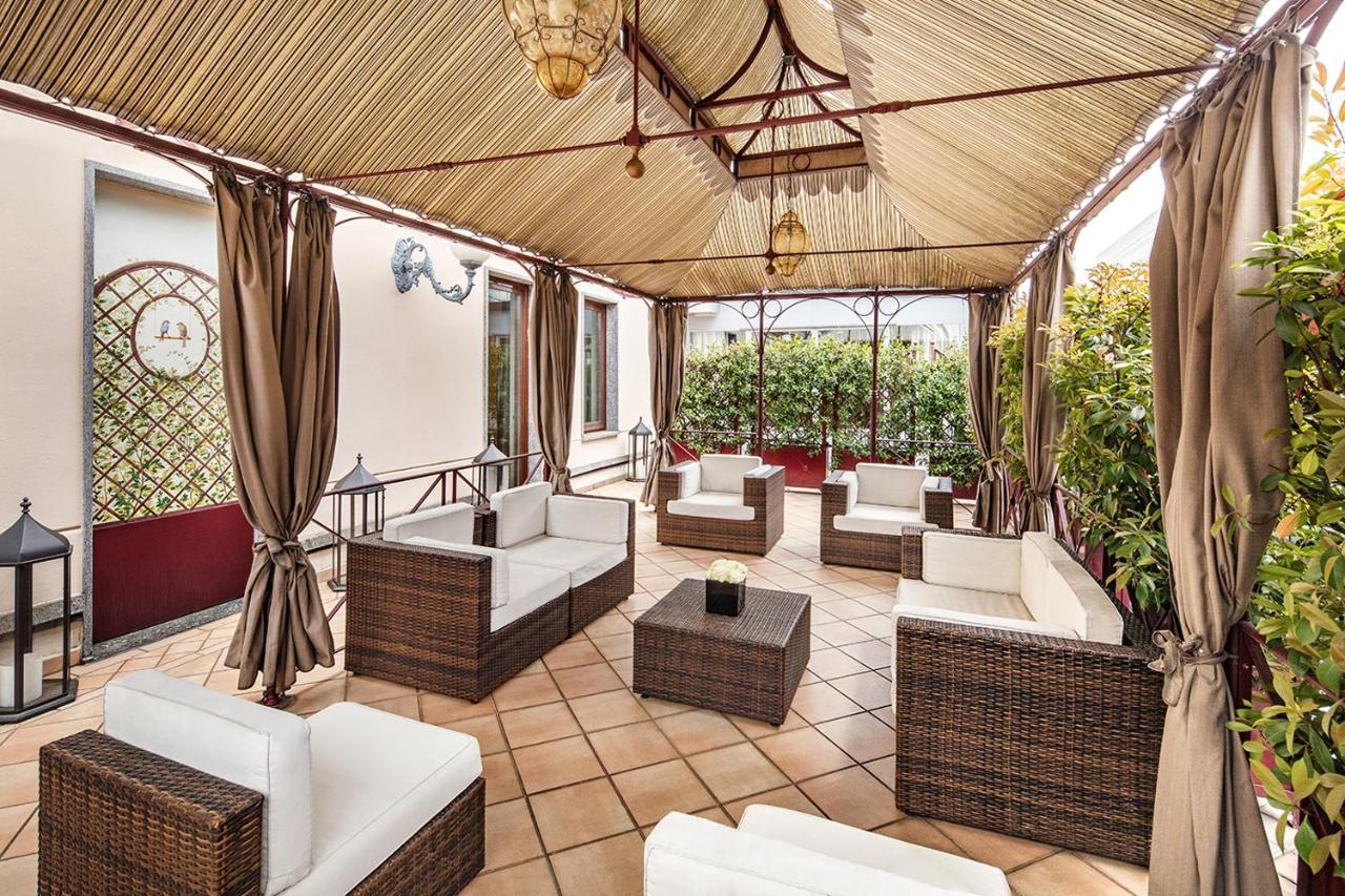 Baglioni Hotel Carlton - The Leading Hotels Of The World Milano Exteriör bild