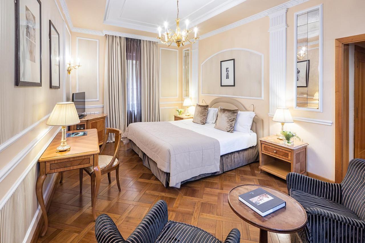 Baglioni Hotel Carlton - The Leading Hotels Of The World Milano Exteriör bild