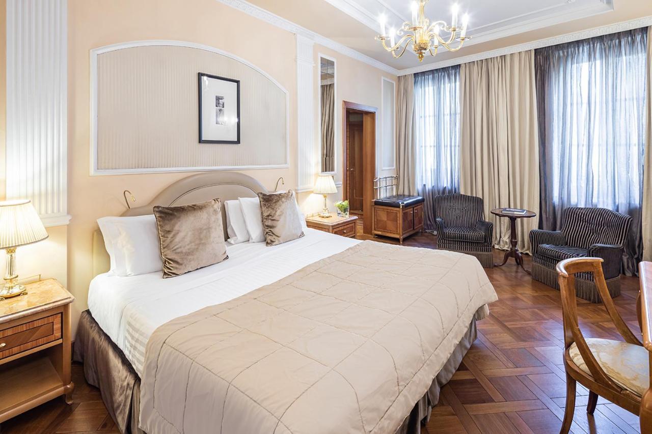 Baglioni Hotel Carlton - The Leading Hotels Of The World Milano Exteriör bild